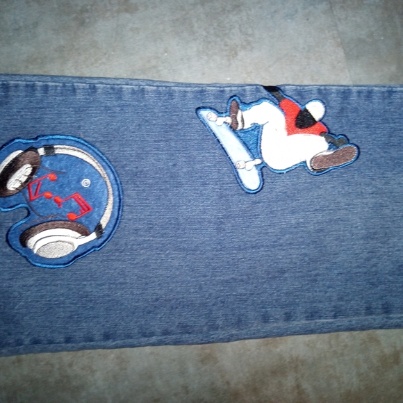 STUNNING AND STYLISH LE MORE JEANS (MADE IN KOREA) SIZE 11 - Picture 5 of 11